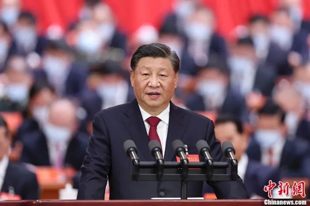 10月16日，中國(guó)共產(chǎn)黨第二十次全國(guó)代表大會(huì)在北京人民大會(huì)堂開(kāi)幕。習(xí)近平代表第十九屆中央委員會(huì)向大會(huì)作報(bào)告。中新社記者 盛佳鵬 攝